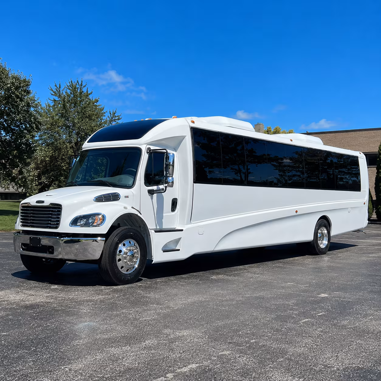 bus rentals from livonia to michigan stadium and spartan stadium