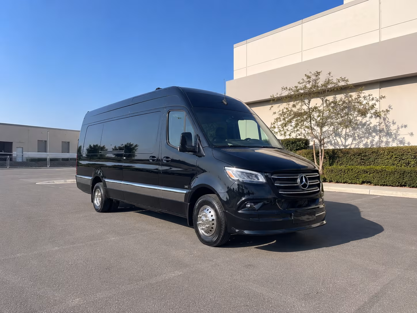 dearborn reliable employee shuttles for your workforce