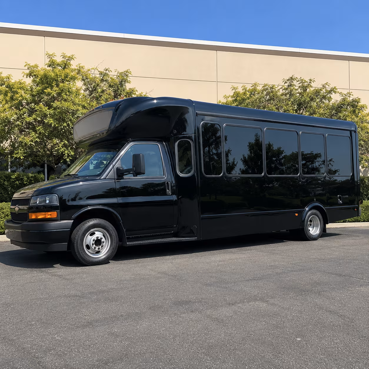 farmington hills concert and festival bus rentals