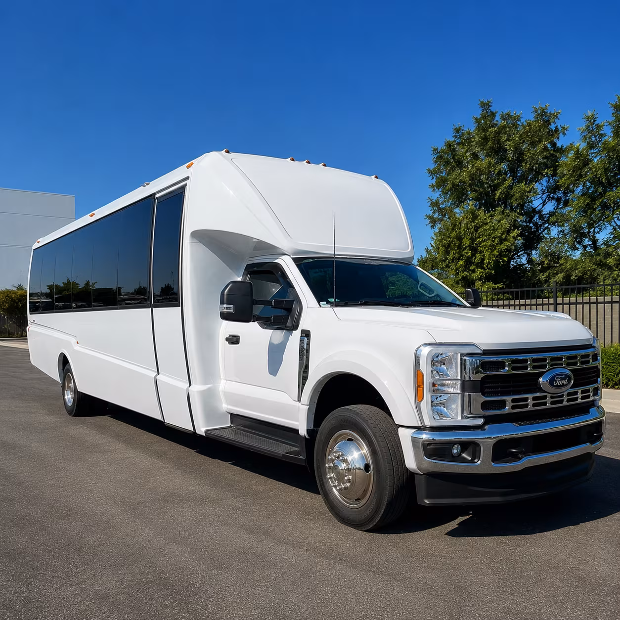 farmington hills discreet military and government shuttles for your group