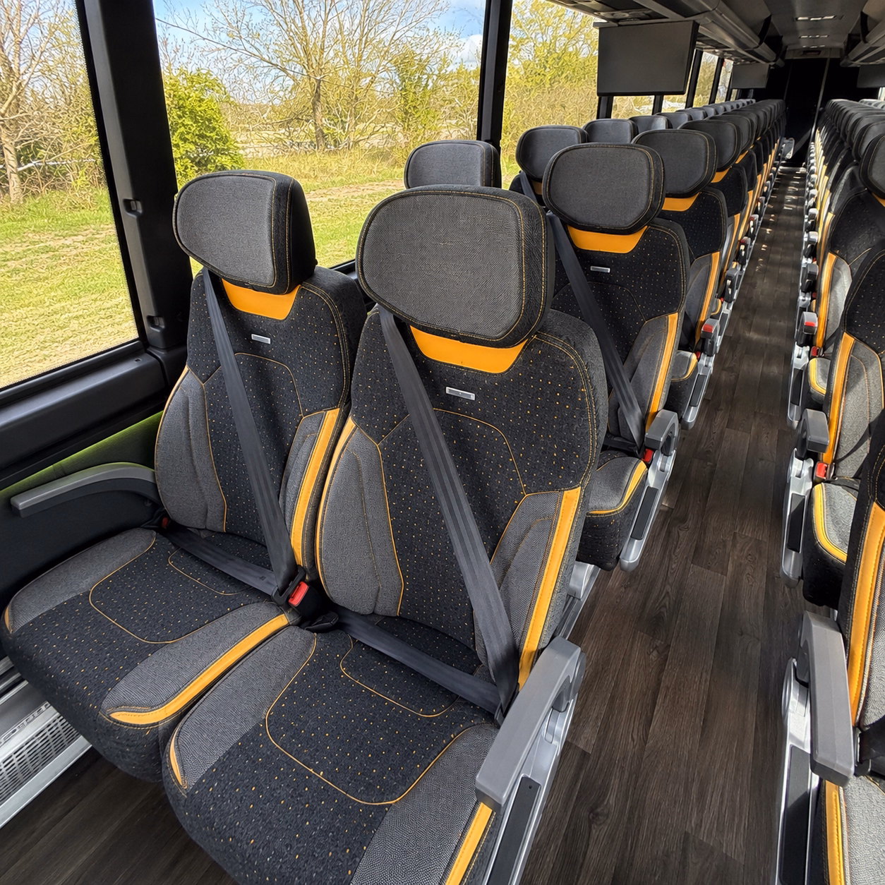 livonia prom bus rentals that fit your group and your budget