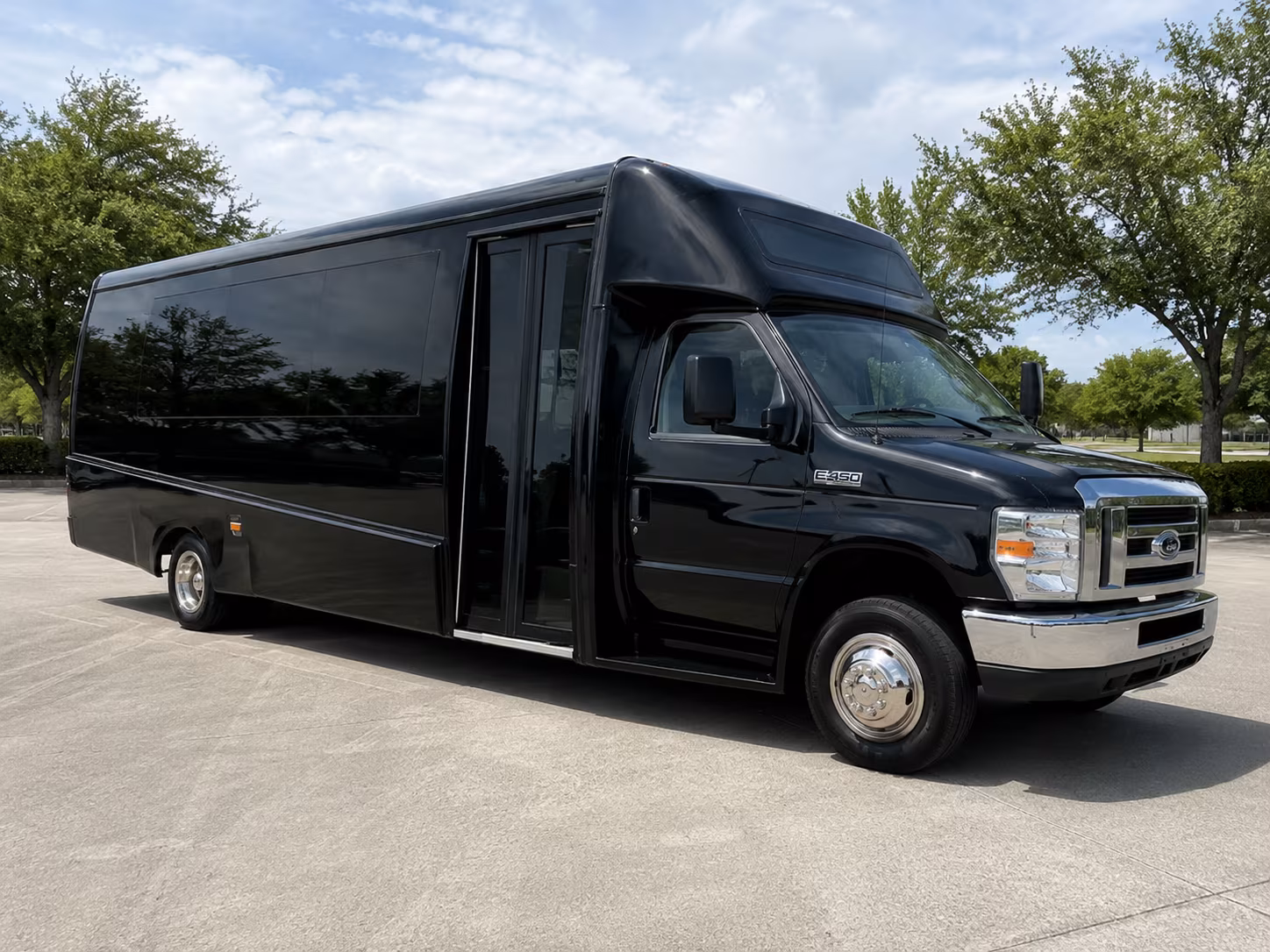 Livonia Wine Tour & Brewery Transportation