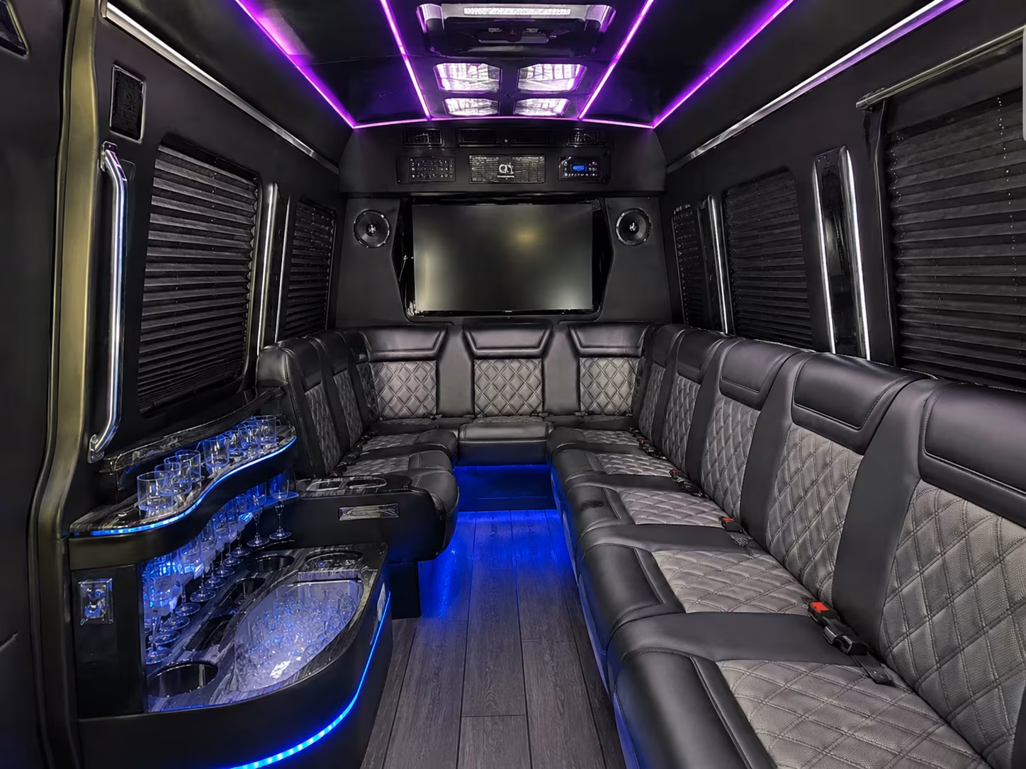 livoniacharterbuscompany com is how livonia corporate groups move smarter