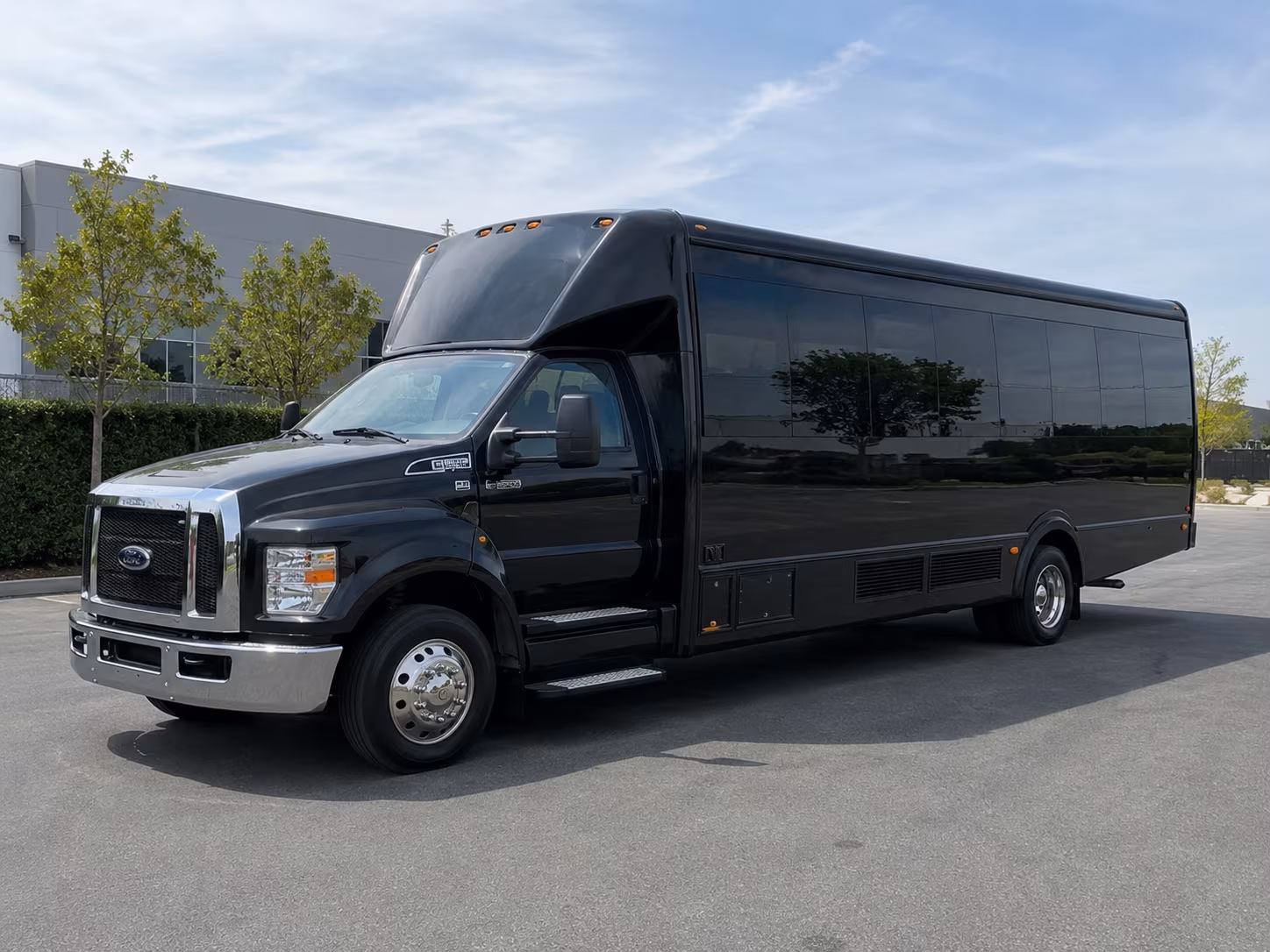 party buses on schoolcraft road and beyond livonia prom groups love the flexibility