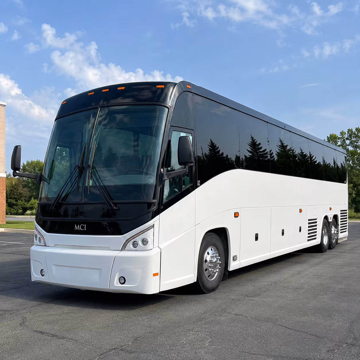 royal oak long distance charter buses for multi day group trips