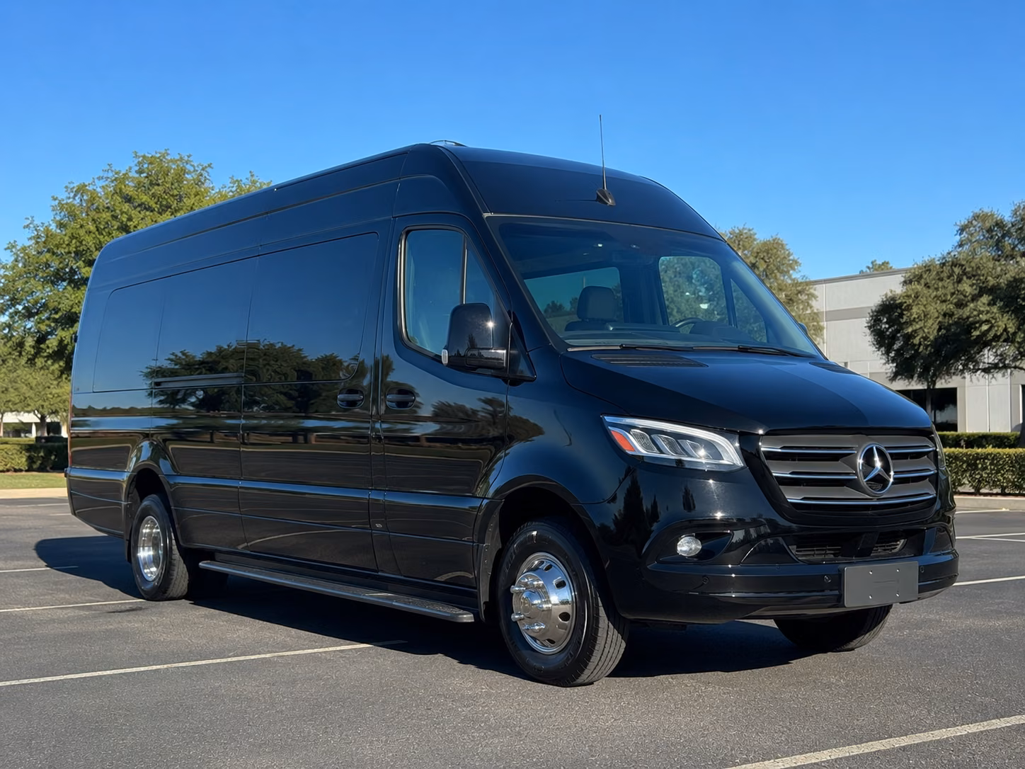 taylor long distance transportation for every group size
